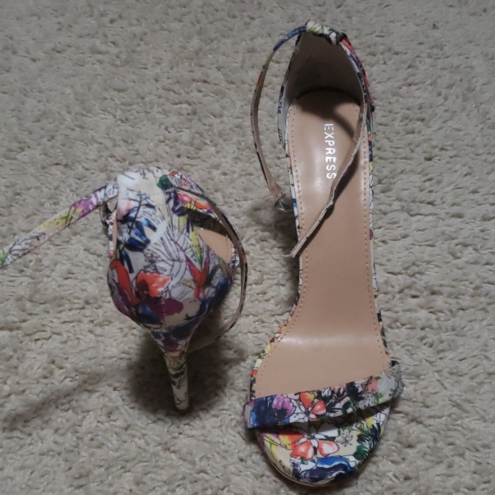 Express floral heels - Picture 2 of 3